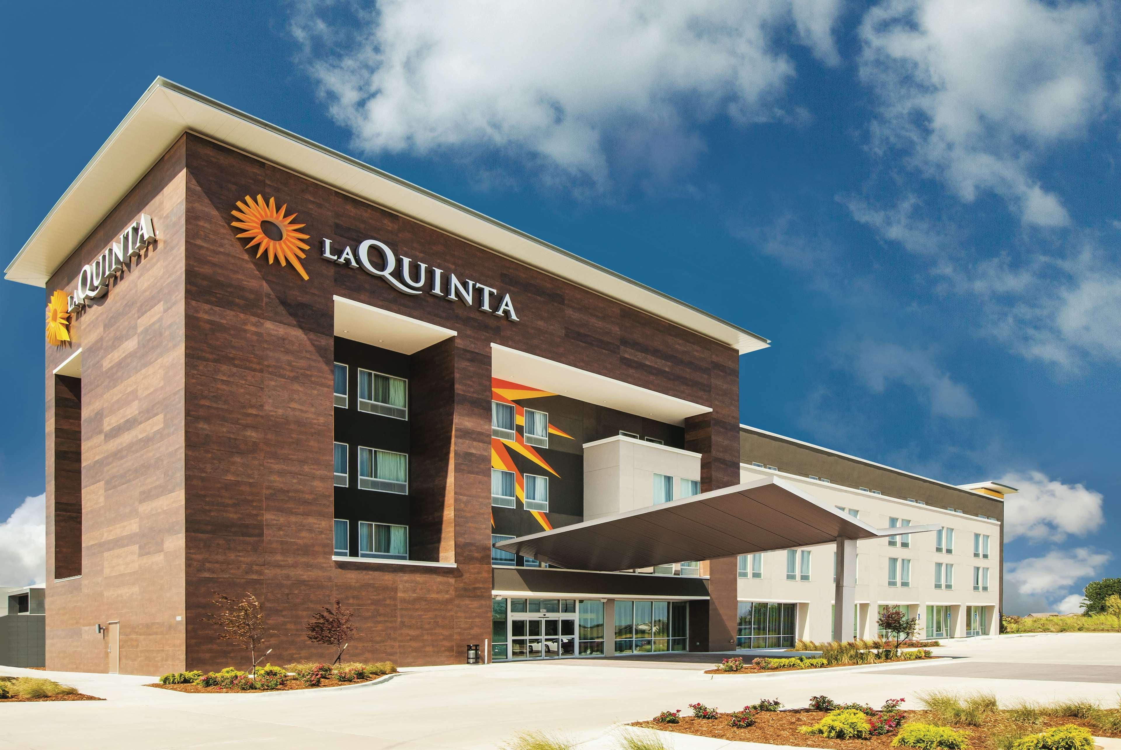 La Quinta By Wyndham Wichita Northeast Hotel Exterior foto